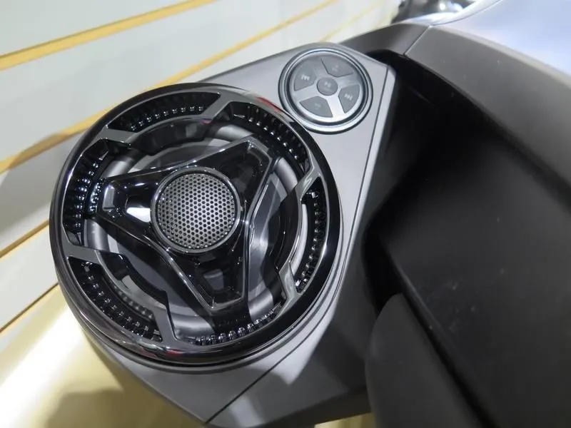 Slide: The Image of Sea-Doo 22sg - Rxt-x 325 W/snd 2025 - 15