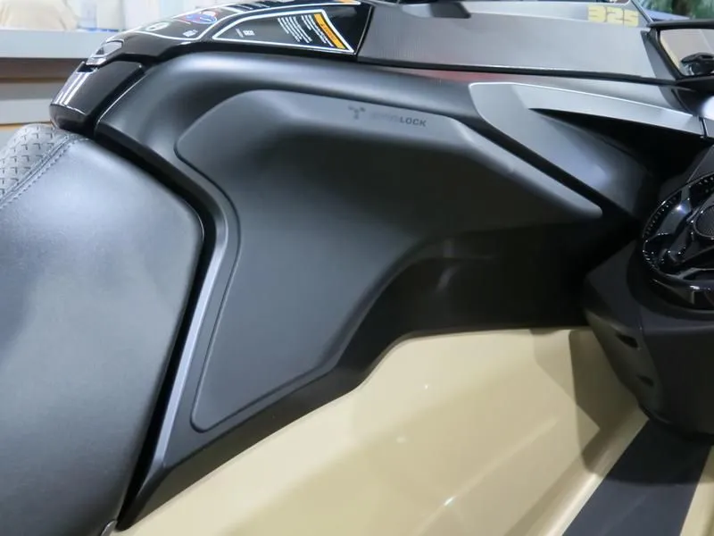 Slide: The Image of Sea-Doo 22sg - Rxt-x 325 W/snd 2025 - 20