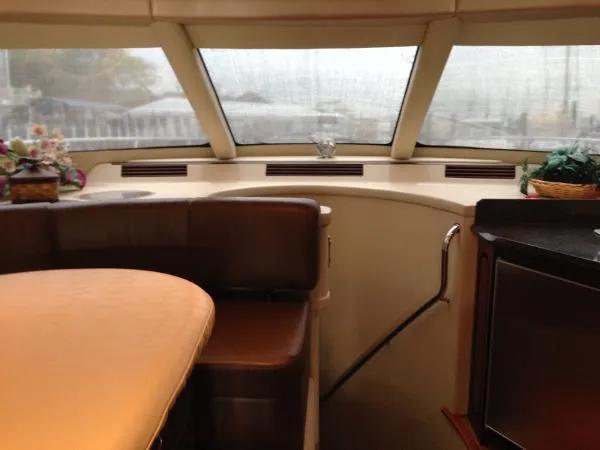 Slide: The Image of Sea Ray 58 Sedan Bridge 2006 - 6