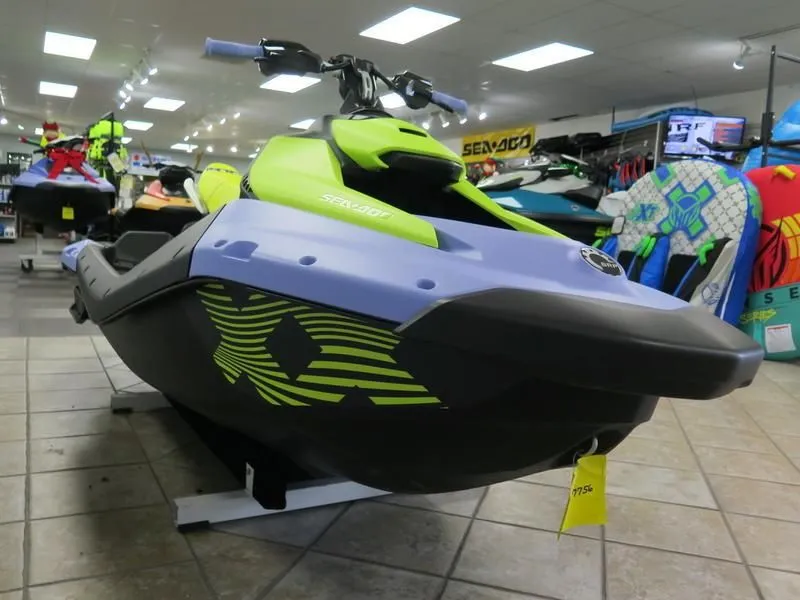 Slide: The Image of Sea-Doo 66rc - Spark 3up Trixx 2024 - 14