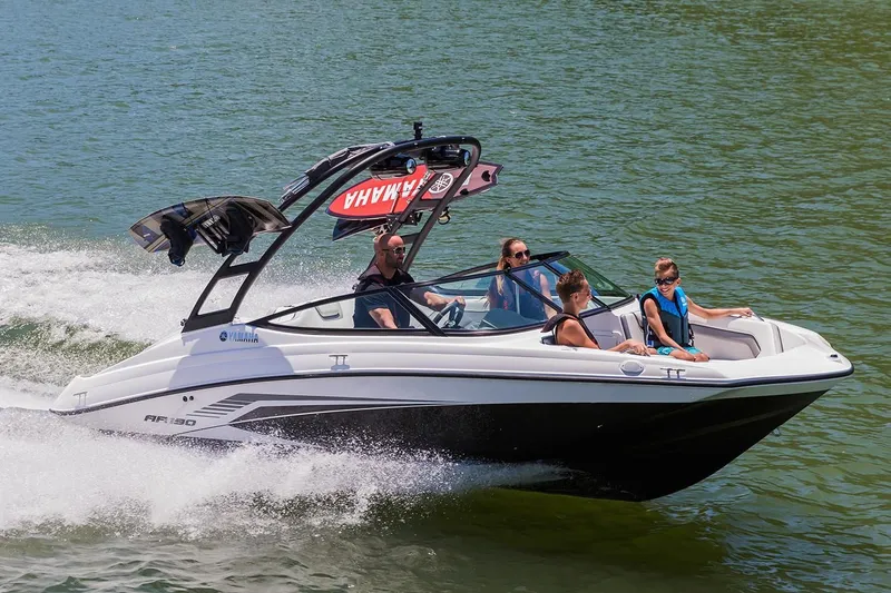The Image of 2023-Yamaha-Boats-AR190-MarineMax - 0