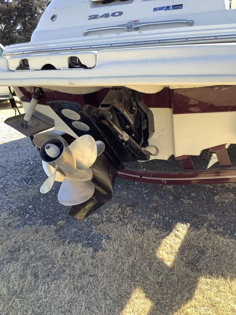 Slide: The Image of Sea Ray 240 Sundeck 2008 - 15