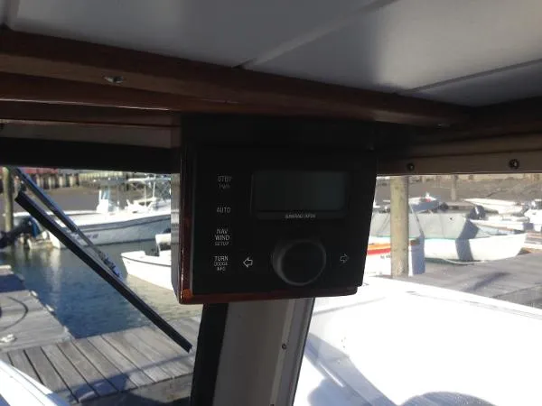 Slide: The Image of BHM 32' Flybridge Cruiser 1985 - 8