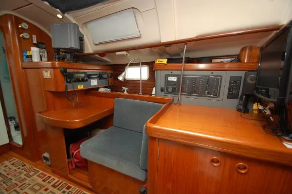 Slide: The Image of Beneteau Oceanis 400 1993 - 10