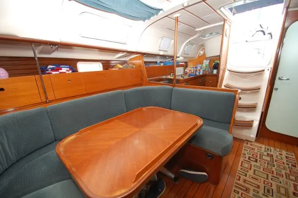 Slide: The Image of Beneteau Oceanis 400 1993 - 8