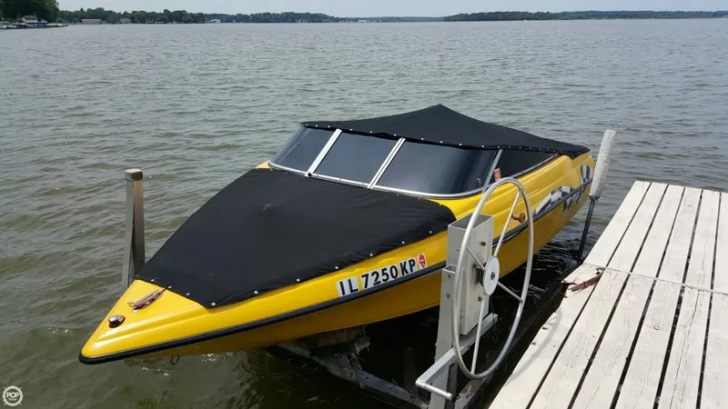 Slide: The Image of Crownline Boats 180 LPX 2004 - 1