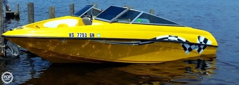 Slide: The Image of Crownline Boats 180 LPX 2004 - 3