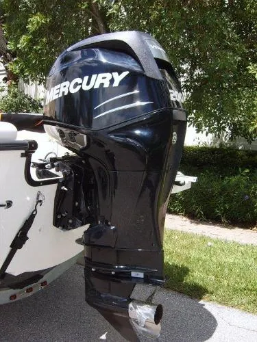 Slide: The Image of Boston Whaler 190 Outrage 2011 - 3