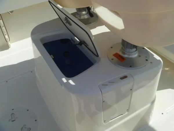 Slide: The Image of Boston Whaler 190 Outrage 2011 - 7