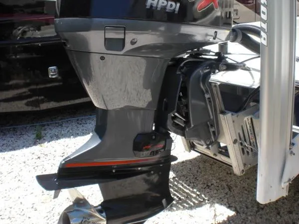 Slide: The Image of Shearwater 2200Z 2008 - 4