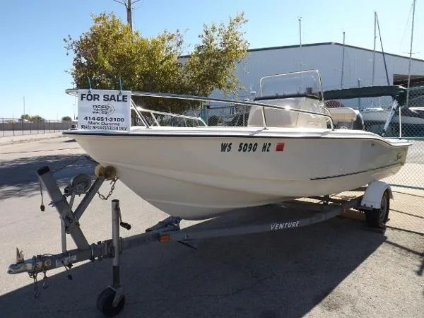Slide: The Image of Scout Boats 175 Sportfish 2004 - 3