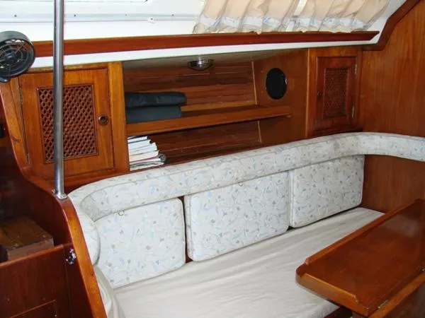 Slide: The Image of Fast Yachts 345 1986 - 11