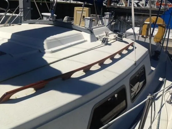Slide: The Image of Newport 30 mkIII 1985 - 6