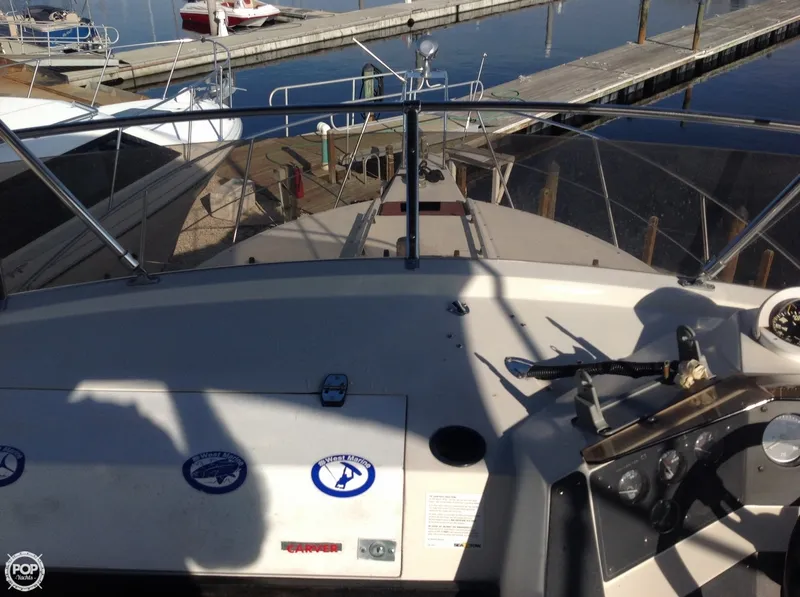 Slide: The Image of Carver Yachts 3067 Santego 1989 - 1