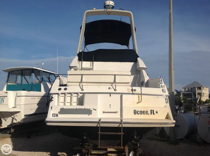 Slide: The Image of Carver Yachts 3067 Santego 1989 - 11