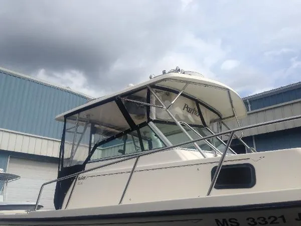 Slide: The Image of Parker Marine 2510 Deep Vee Walkaround 1997 - 5
