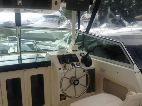 Slide: The Image of Parker Marine 2510 Deep Vee Walkaround 1997 - 6