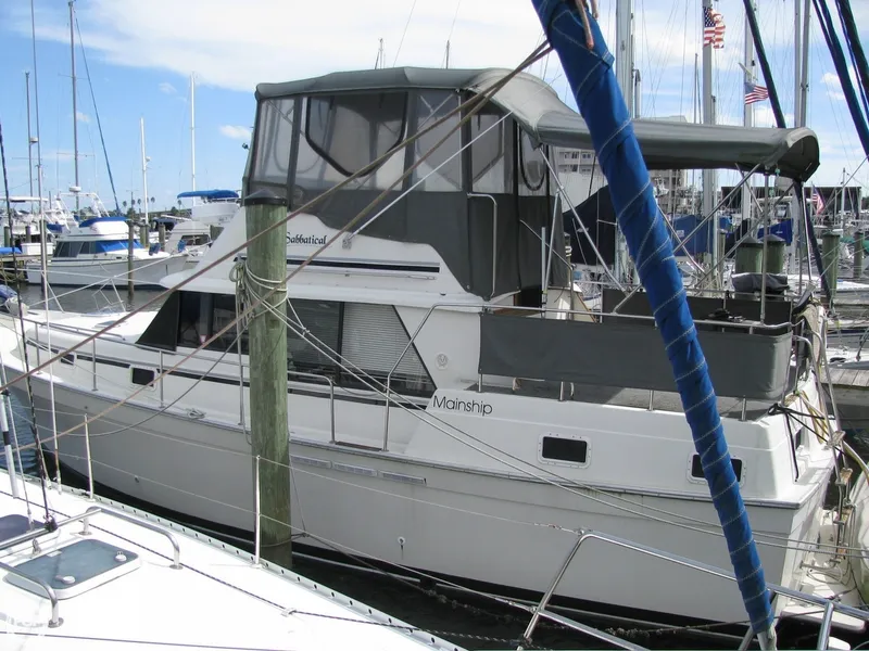 Slide: The Image of Mainship 36 Aft Cabin 1989 - 3