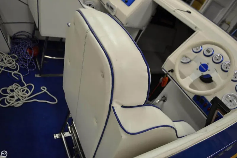 Slide: The Image of Commander 2600 LX 1999 - 4