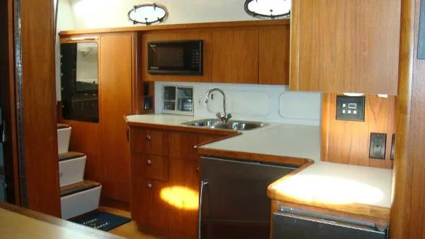 Slide: The Image of Tiara 4000 Mid-Cabin Hard Top 1995 - 8