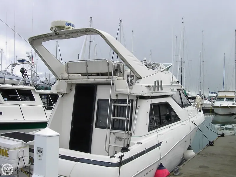 Slide: The Image of Bayliner 3258 Avanti 1995 - 3