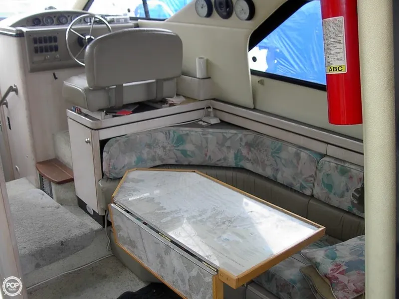Slide: The Image of Bayliner 3258 Avanti 1995 - 9
