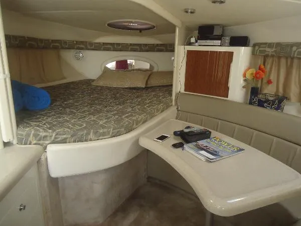 Slide: The Image of Monterey 322 Cruiser 2000 - 6