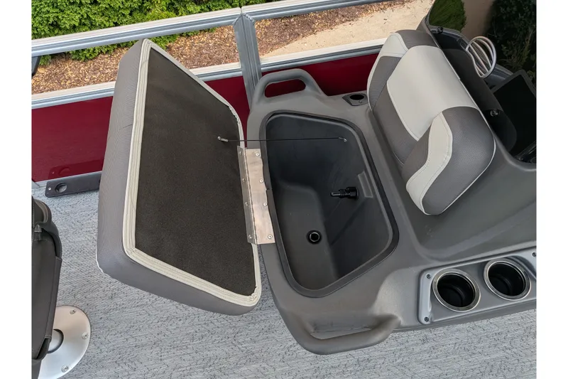 The Image of 2026 Sun Tracker Bass Buggy 18 DLX boat seat with storage compartment and cup holders. - 0