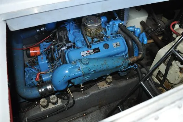 Slide: The Image of Chris-Craft 412 Amerosport 1986 - 11