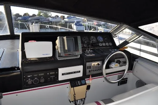 Slide: The Image of Chris-Craft 412 Amerosport 1986 - 4