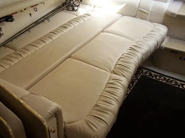 Slide: The Image of Sea Ray 330 Express Cruiser 1997 - 2
