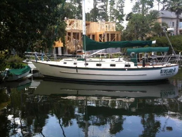 Slide: The Image of Pacific Seacraft Voyage Maker 2000 - 0