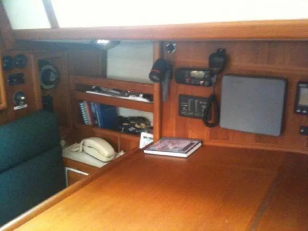 Slide: The Image of Pacific Seacraft Voyage Maker 2000 - 10
