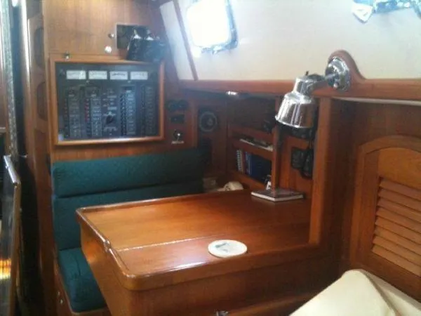 Slide: The Image of Pacific Seacraft Voyage Maker 2000 - 9