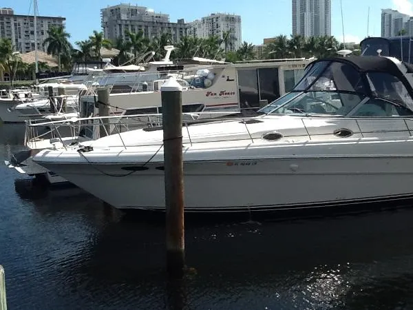 Slide: The Image of Sea Ray 34' Sundancer 2000 - 2