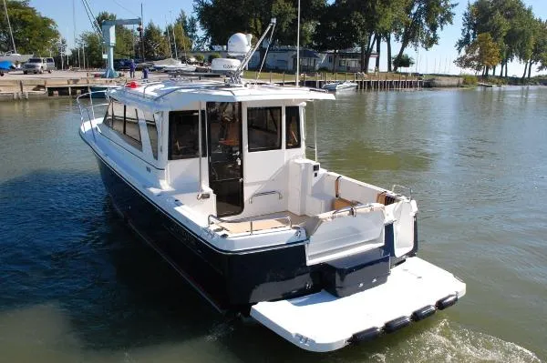 Slide: The Image of Cutwater 30 Sedan, 435 hp - DEMO - In Stock 2015 - 3