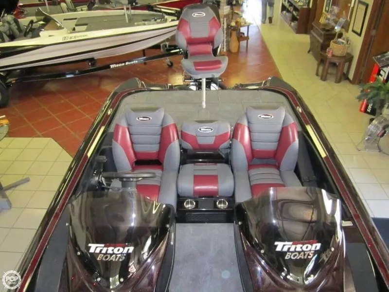 Slide: The Image of Triton 21 HP Elite DC 2012 - 1