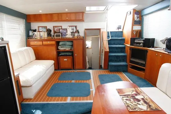 Slide: The Image of Silverton 372 Twin Diesel Motor Yacht 1997 - 5