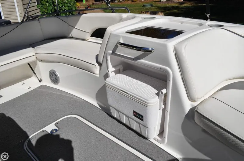 Slide: The Image of Bayliner 217 SD Deck Boat 2011 - 8