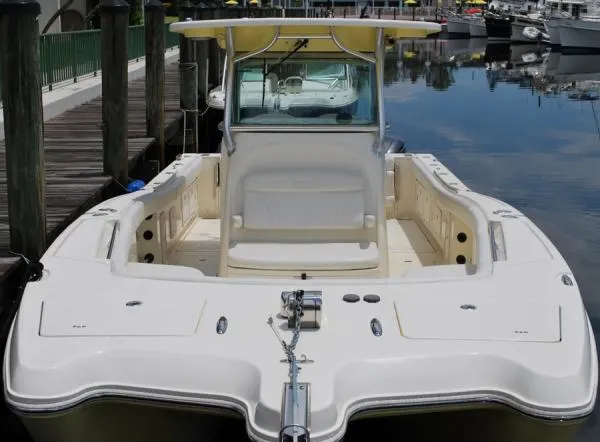 Slide: The Image of World Cat 320 CC 2011 - 10