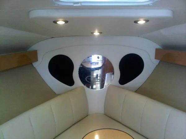 Slide: The Image of Rinker 260 Express Cruiser 2009 - 10