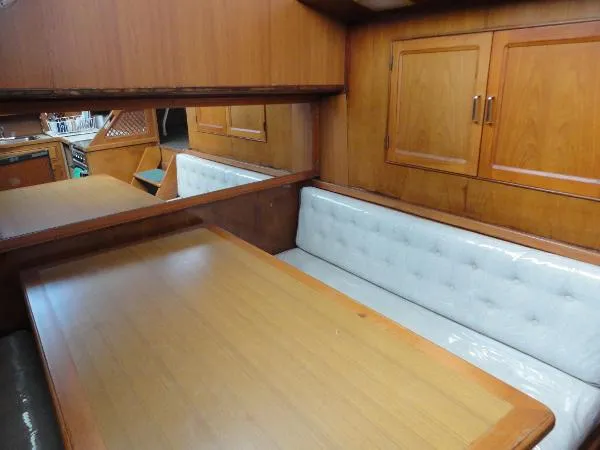 Slide: The Image of Sea Ranger Motor Yacht 1987 - 10