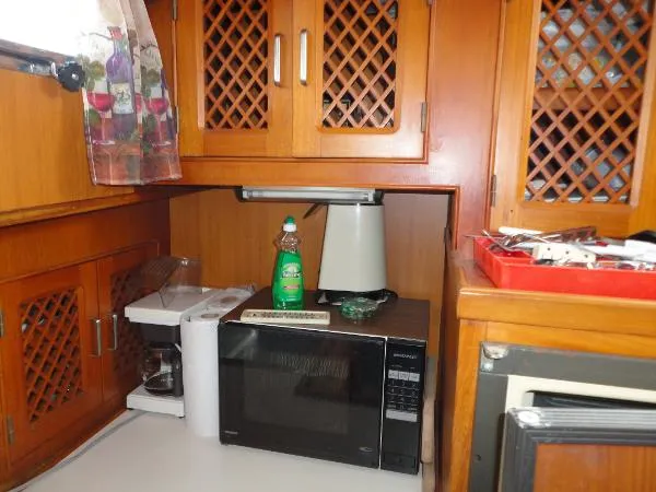 Slide: The Image of Sea Ranger Motor Yacht 1987 - 9