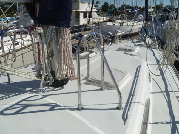 Slide: The Image of Gulfstar Custom Sloop 1987 - 11
