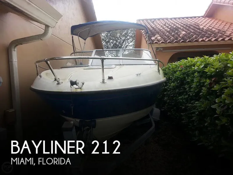 Slide: The Image of Bayliner 212 2006 - 0