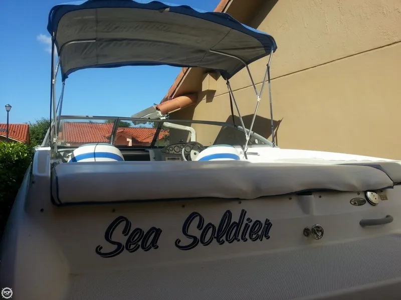 Slide: The Image of Bayliner 212 2006 - 1