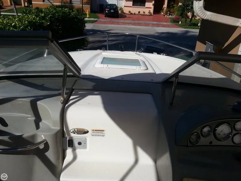 Slide: The Image of Bayliner 212 2006 - 3