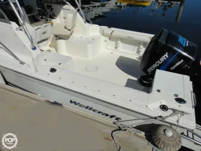 Slide: The Image of Wellcraft 22 2002 - 3