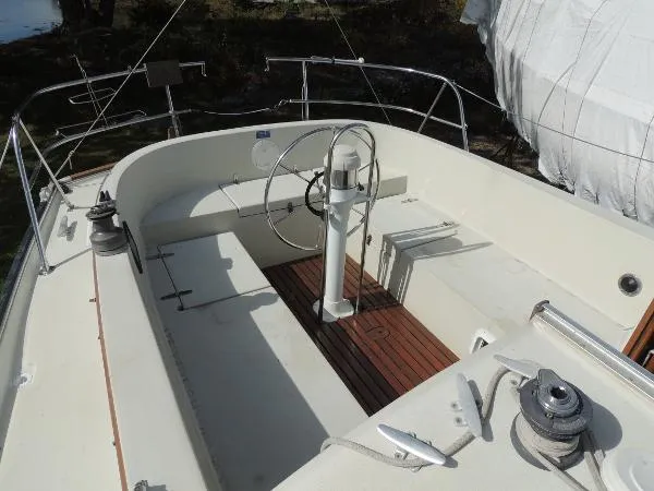 Slide: The Image of Hinterhoeller Nonsuch 30 Classic 1983 - 3
