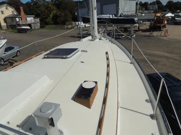 Slide: The Image of Hinterhoeller Nonsuch 30 Classic 1983 - 5